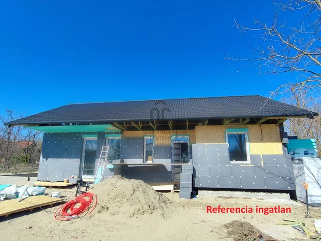Eladó ház Pócsmegyer, Surány 80 nm