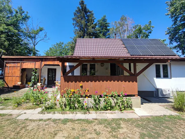 Eladó ház Pócsmegyer, Surány 60 nm
