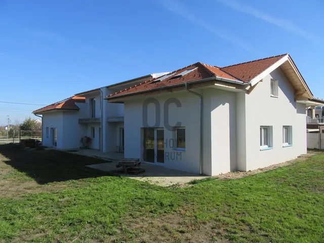 Eladó ház Velence 97 nm