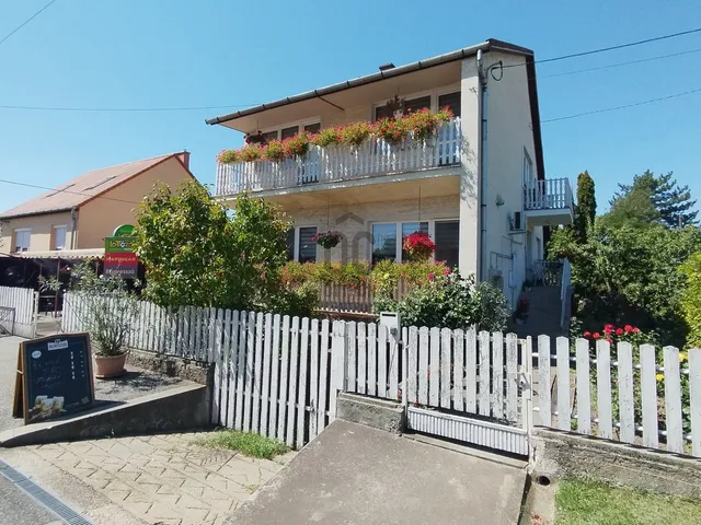 Eladó ház Százhalombatta, Dunafüred 142 nm