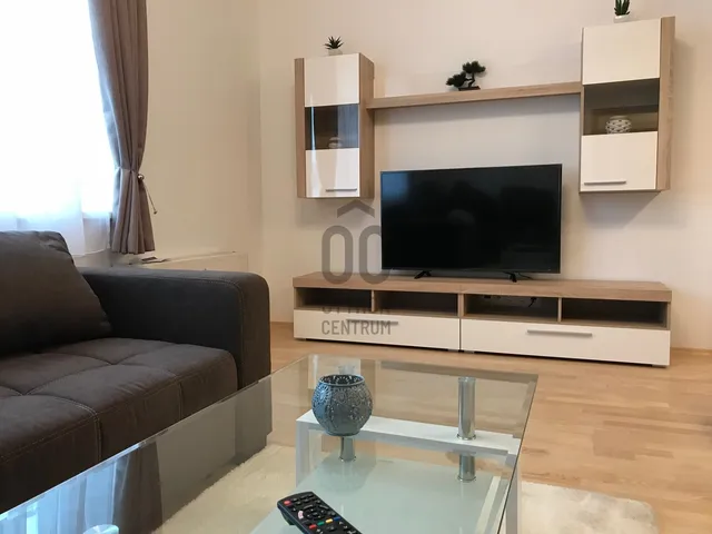 Eladó lakás Budapest VIII. kerület, Corvin negyed 68 nm