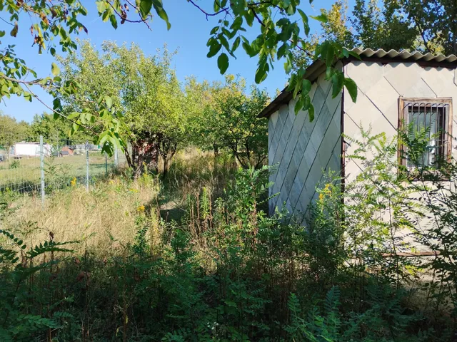 Eladó telek Biatorbágy 881 nm
