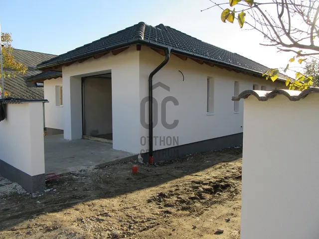 Eladó ház Érd, Dombosváros 128 nm
