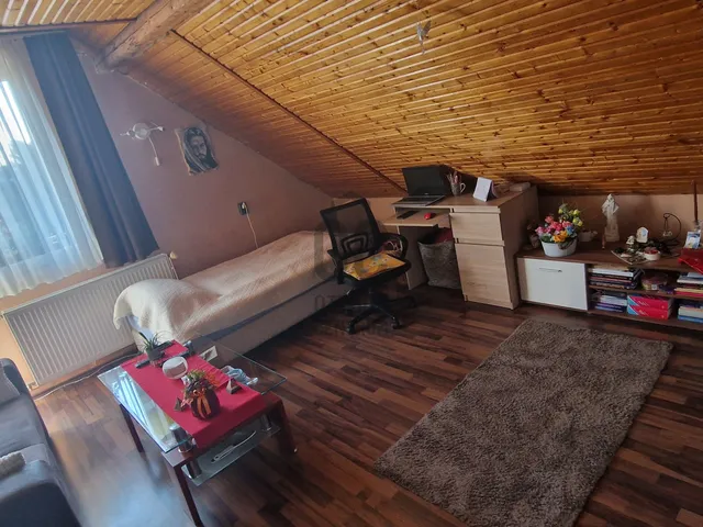 Eladó ház Érd, Tisztviselőtelep 161 nm