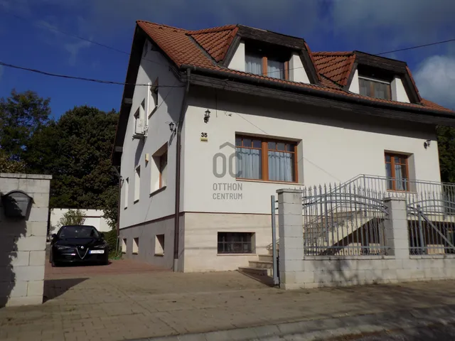 Kiadó ház Érd, Fenyves-Parkváros 210 nm