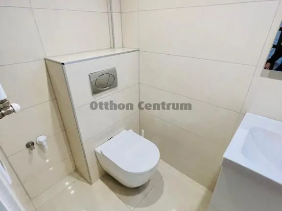 Kiadó lakás Budapest VI. kerület, Nagykörúton belüli terület 103 nm