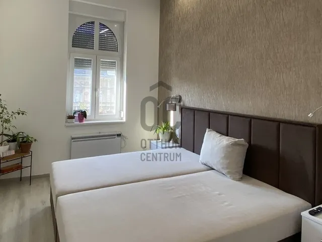 Eladó lakás Budapest VI. kerület 74 nm