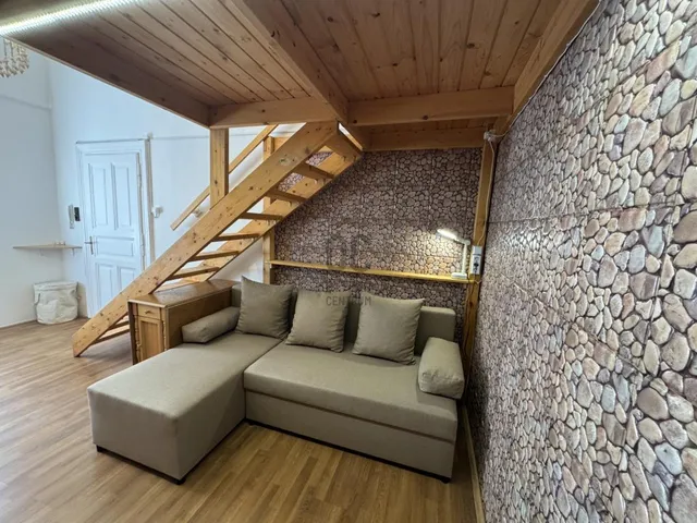 Kiadó lakás Budapest VIII. kerület, Palotanegyed 27 nm