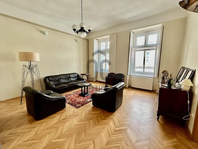 Eladó lakás Budapest VI. kerület, Nagykörúton belüli terület 91 nm
