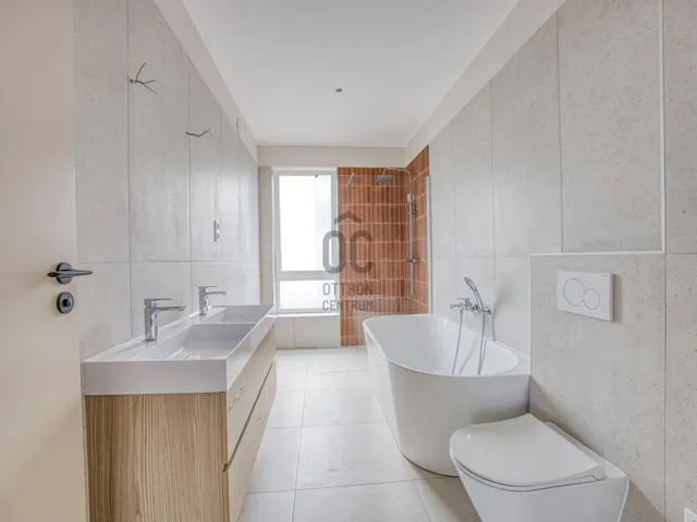 Eladó ház Budapest XXI. kerület, Királyerdő 171 nm