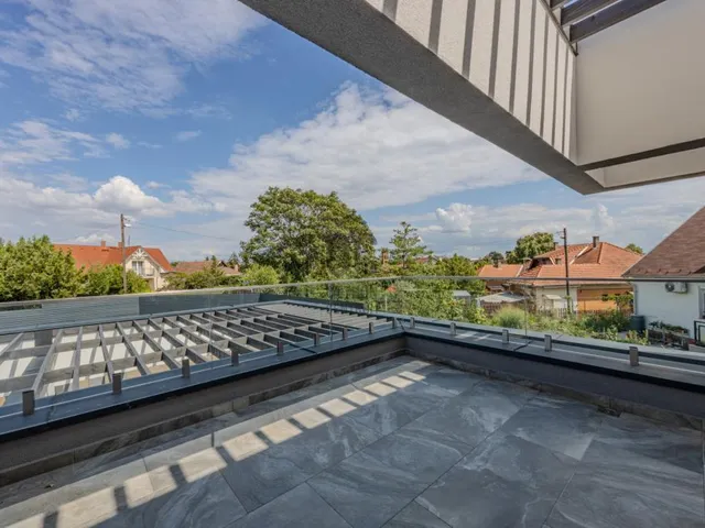 Eladó ház Budapest XXI. kerület, Királyerdő 171 nm