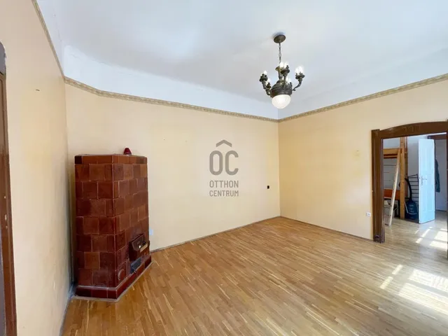 Eladó lakás Budapest VI. kerület 82 nm
