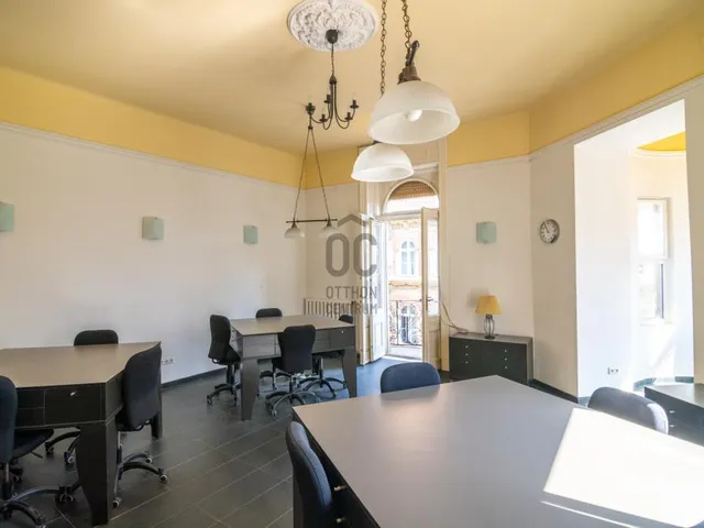 Eladó lakás Budapest VI. kerület, Nagykörúton kívüli terület 107 nm