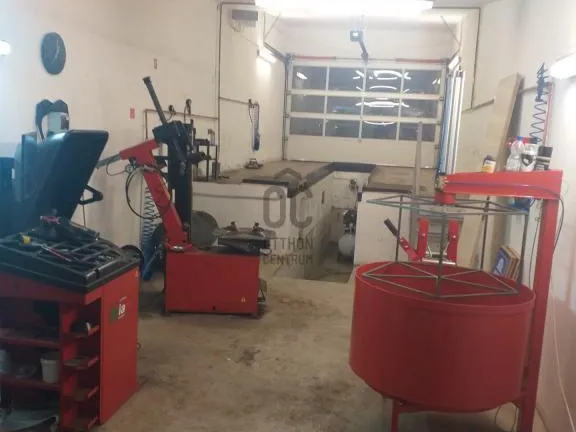 Kiadó kereskedelmi és ipari ingatlan Budapest VI. kerület, Nagykörúton belüli terület 78 nm