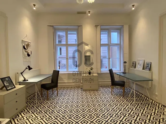 Eladó kereskedelmi és ipari ingatlan Budapest VIII. kerület, Corvin negyed 244 nm