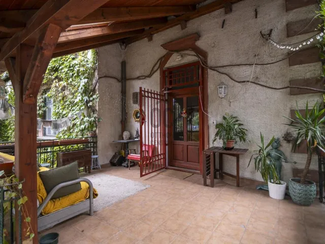 Eladó ház Budapest II. kerület, Pasarét 395 nm