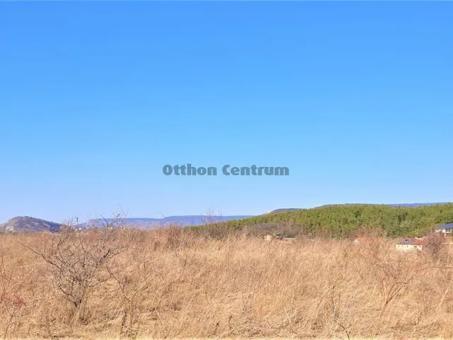 Eladó telek Tinnye 5040 nm