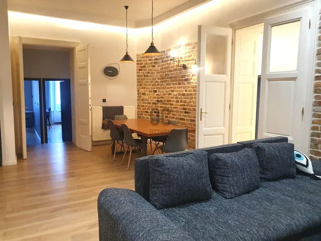 Eladó lakás Budapest VI. kerület, Nagykörúton belüli terület 171 nm