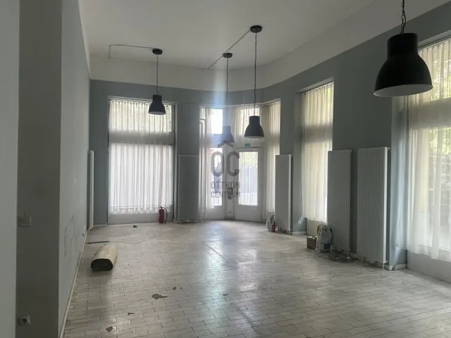 Eladó kereskedelmi és ipari ingatlan Budapest V. kerület, Lipótváros 212 nm