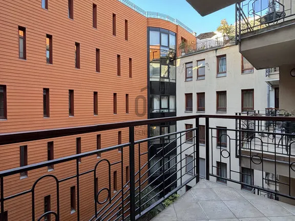 Eladó lakás Budapest VI. kerület 43 nm