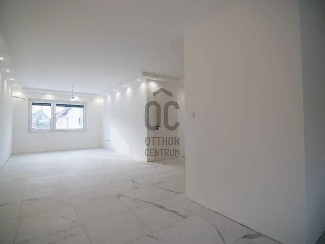 Eladó ház Budapest XVIII. kerület, Almáskert 180 nm