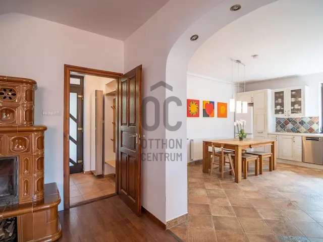 Kiadó ház Solymár 151 nm