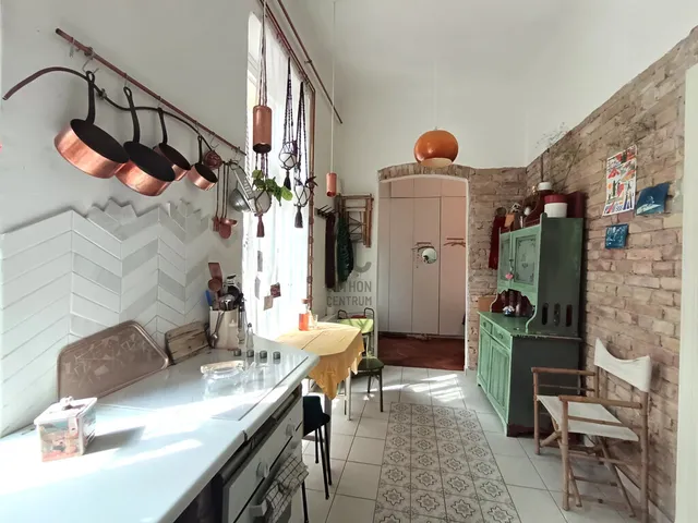 Eladó lakás Budapest VIII. kerület 77 nm