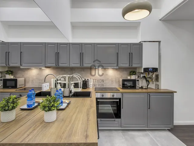 Eladó lakás Budapest V. kerület, Belváros 100 nm