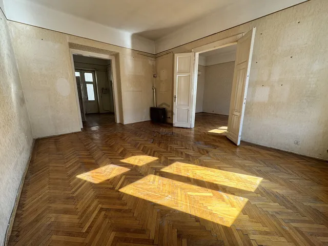 Eladó lakás Budapest V. kerület, Bank negyed 109 nm