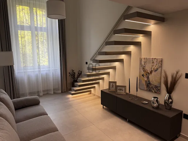 Eladó lakás Budapest VI. kerület 106 nm