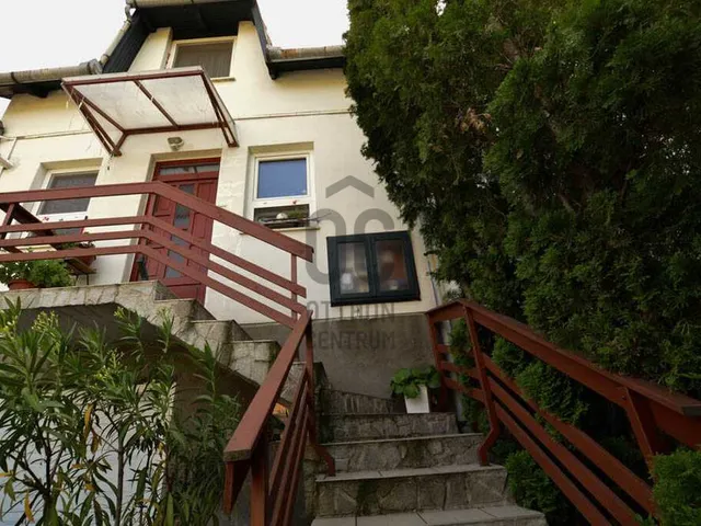 Eladó ház Szentendre, Belváros 123 nm