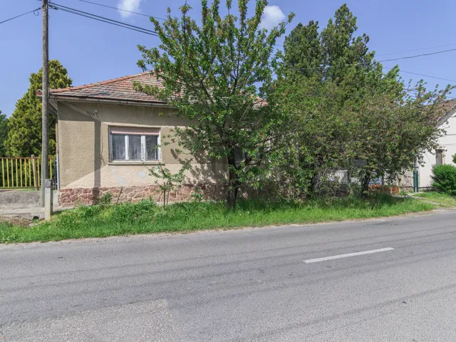 Eladó ház Szekszárd, Szőlőhegy 125 nm