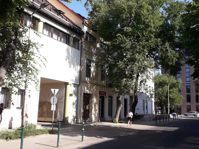 Kiadó kereskedelmi és ipari ingatlan Szekszárd 48 nm