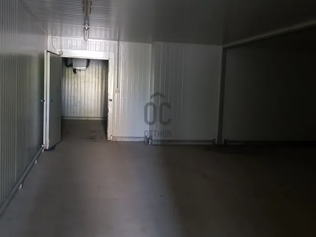 Kiadó kereskedelmi és ipari ingatlan Szekszárd, Iparváros 187 nm