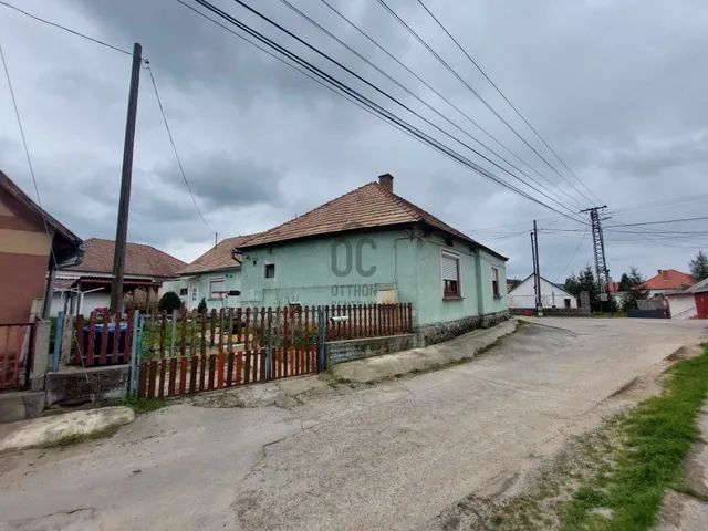 Eladó ház Nagymányok 195 nm