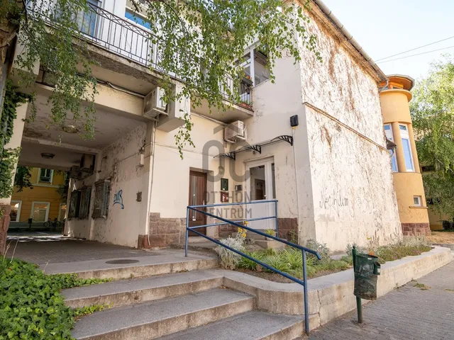 Eladó lakás Szekszárd, Széchenyi utca 61 nm