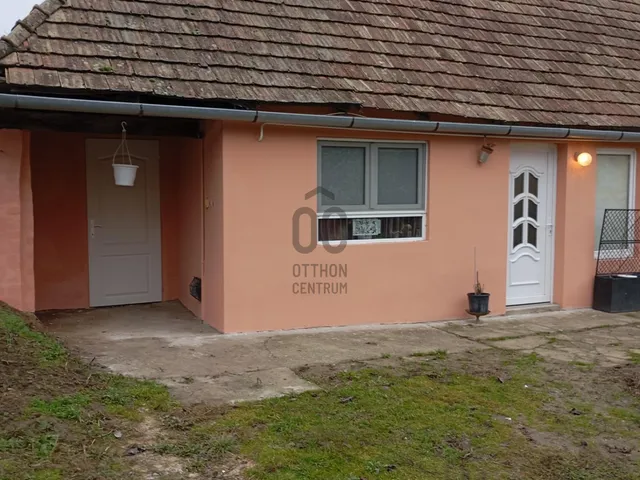 Eladó ház Szekszárd, Felsőváros, Kisbödö utca 76 nm