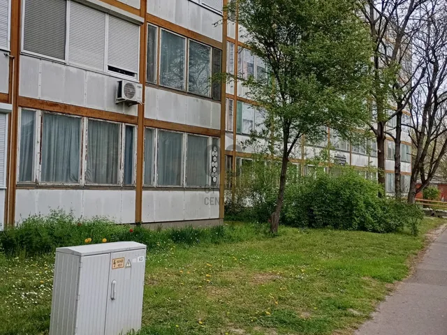 Eladó lakás Szekszárd 23 nm