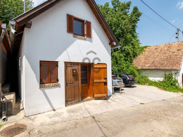 Eladó ház Szekszárd, Csatár, Istifán Gödre utca 60 nm