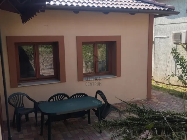Kiadó ház Szekszárd 123 nm