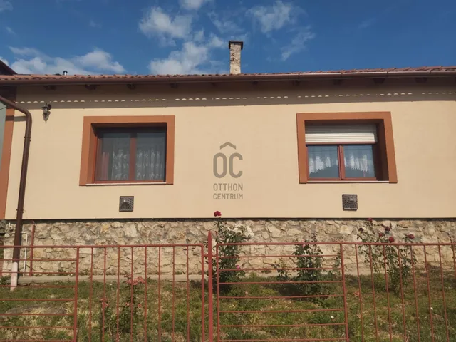 Kiadó ház Szekszárd 123 nm