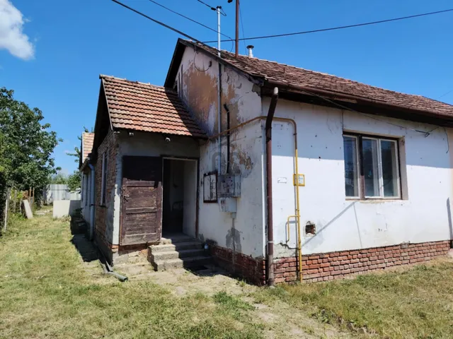 Eladó ház Szekszárd, Újváros 105 nm