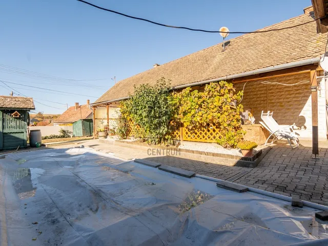 Eladó ház Kakasd 70 nm