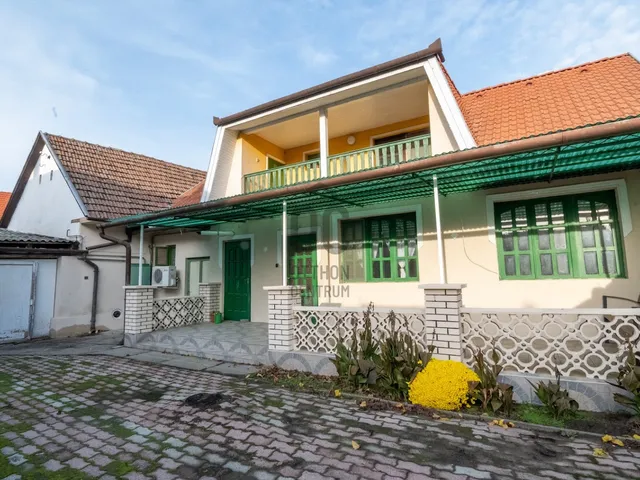 Eladó ház Tolna, Árpád utca 134 nm