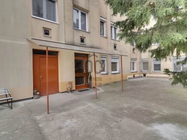 Eladó lakás Szekszárd, Felsőváros, Semmelweis utca 56 nm