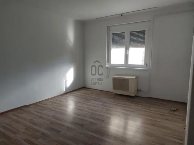 Eladó lakás Szekszárd, Zöldkert utca 51 nm