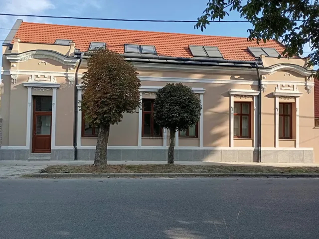 Eladó lakás Szekszárd, Felsőváros, Remete utca 57 nm