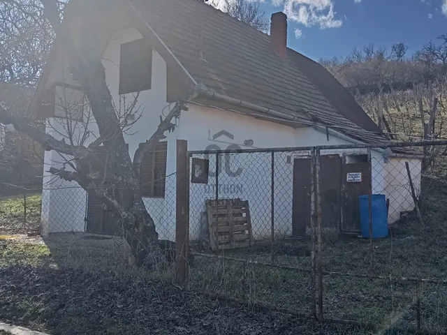 Eladó ház Szekszárd, Cinka 41 nm