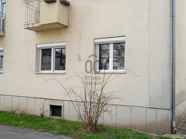 Eladó lakás Szekszárd, Wosinsky Mór lakótelep 56 nm