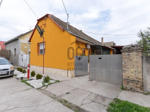 Eladó ház Bátaszék, Őz utca 192 nm